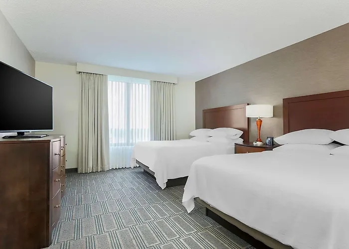 Hotel Embassy By Hilton Chicago