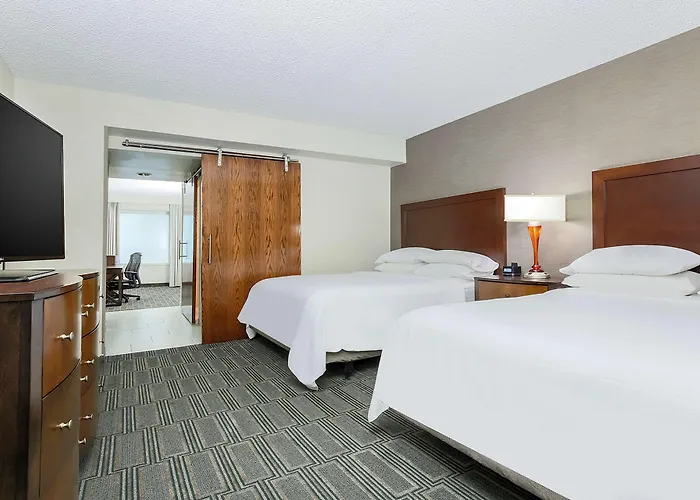 Hotel Embassy By Hilton Chicago 3*