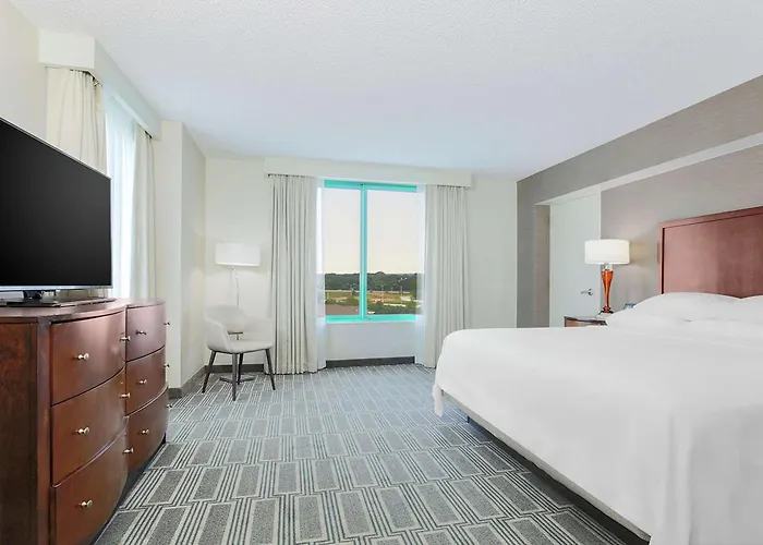 Embassy By Hilton Chicago 3*