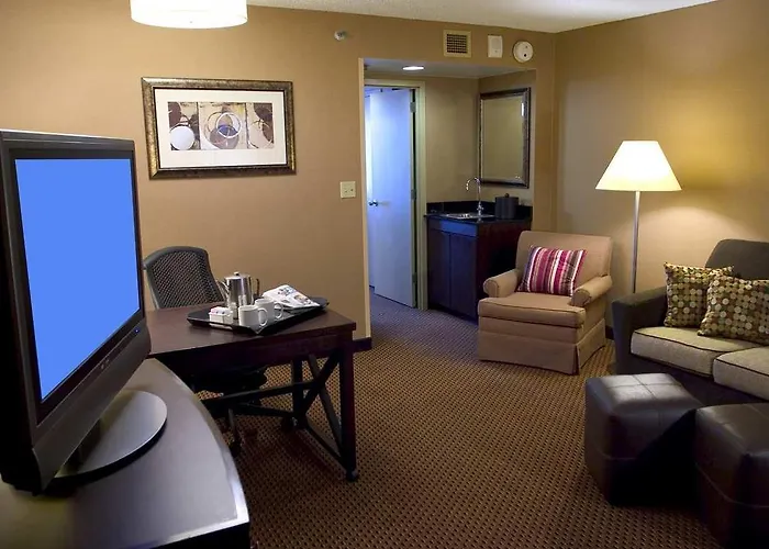 Hotel Embassy By Hilton Chicago