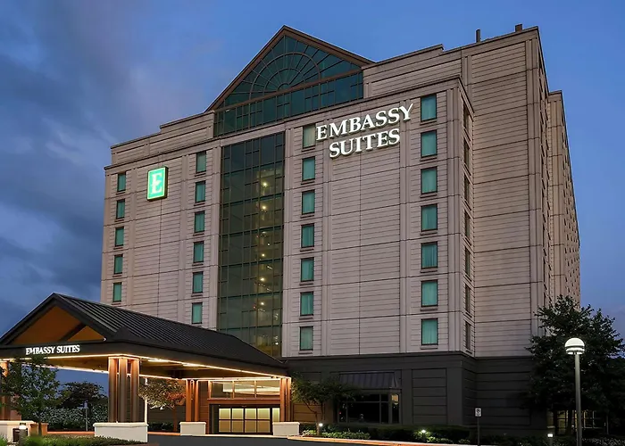 Embassy By Hilton Chicago 3*
