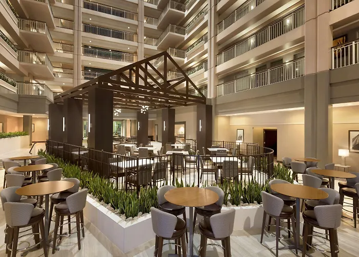 Embassy By Hilton Chicago 3*