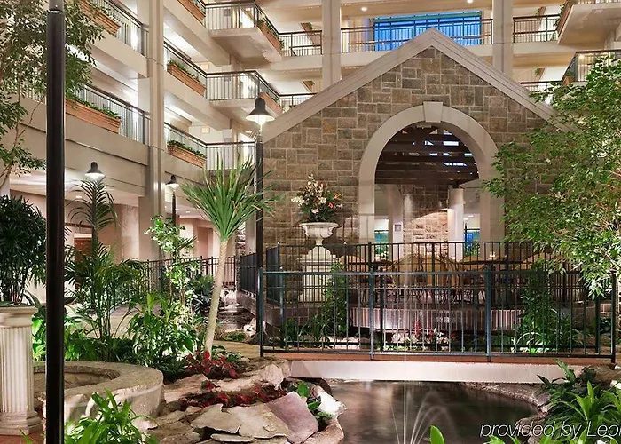 Embassy By Hilton Chicago 3* Lombard