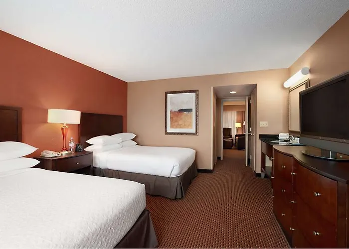 Hotel Embassy By Hilton Chicago Lombard